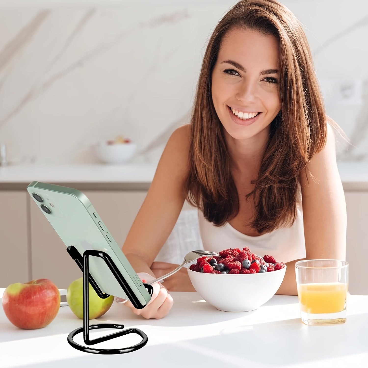 Cell Phone Stand for Desk, Cute Metal Silvery Cell Phone Stand Holder Desk Accessories, Compatible with All Mobile Phones, iPhone, iPad