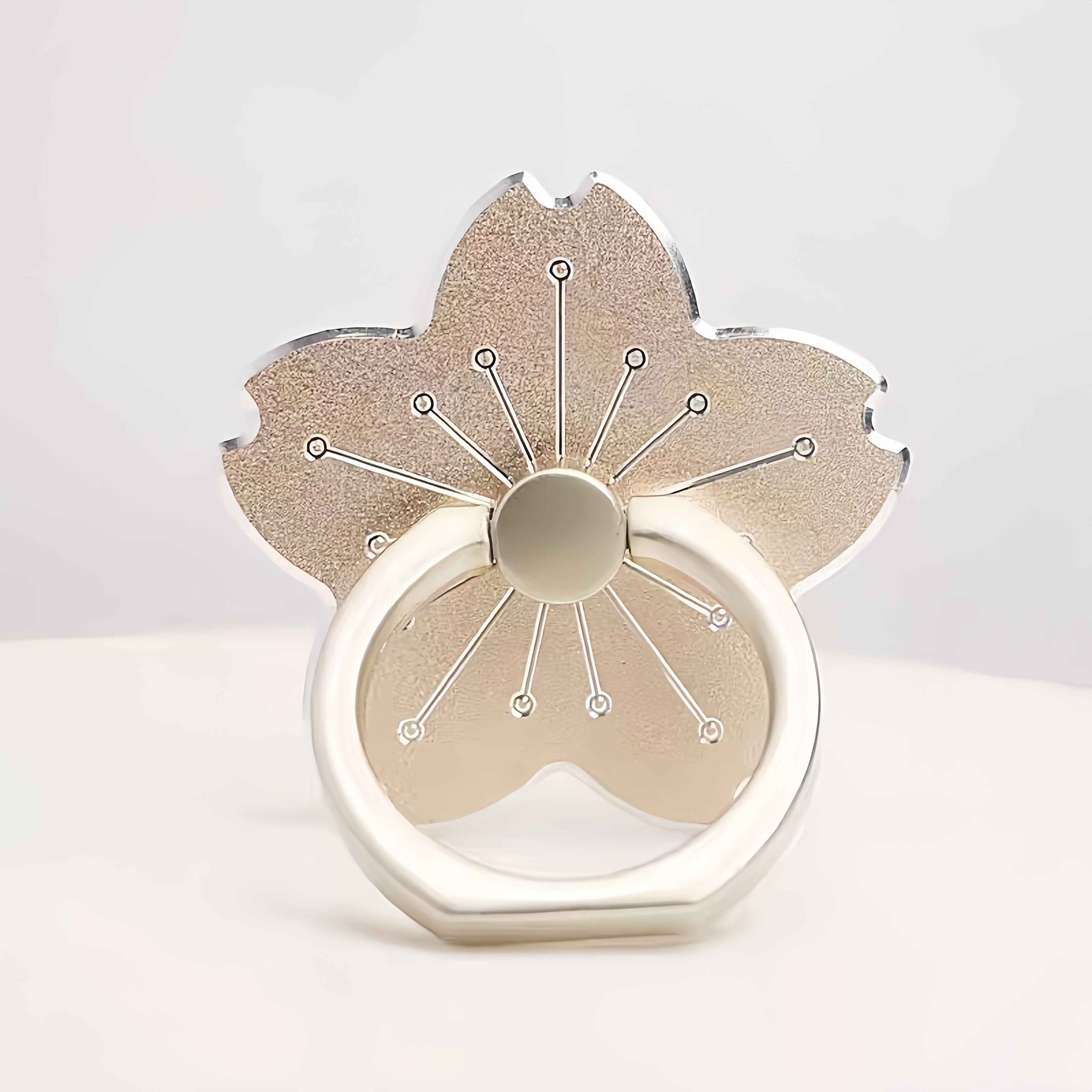 A Single Phone Holder, Designed for Convenience, Featuring a 360-Degree Rotating Ring Buckle That Prevents Drops And Offers a Creative Way to Secure Your Phone